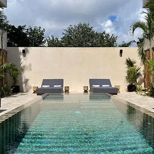 https://majaro-hotel-tulum.allrivieramayahotels.com